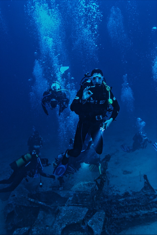 diving